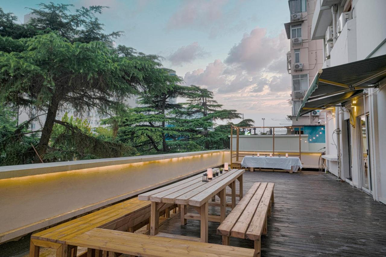 Joy Hongqiao Airport And Railway Hotel Shanghai Exterior foto